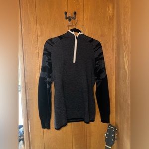 Women’s smart wool hooded quarter zip sweater